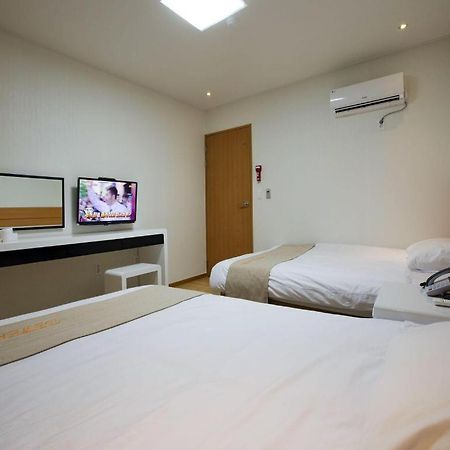 Ewha Hotel Jeju by Eksteriør bilde
