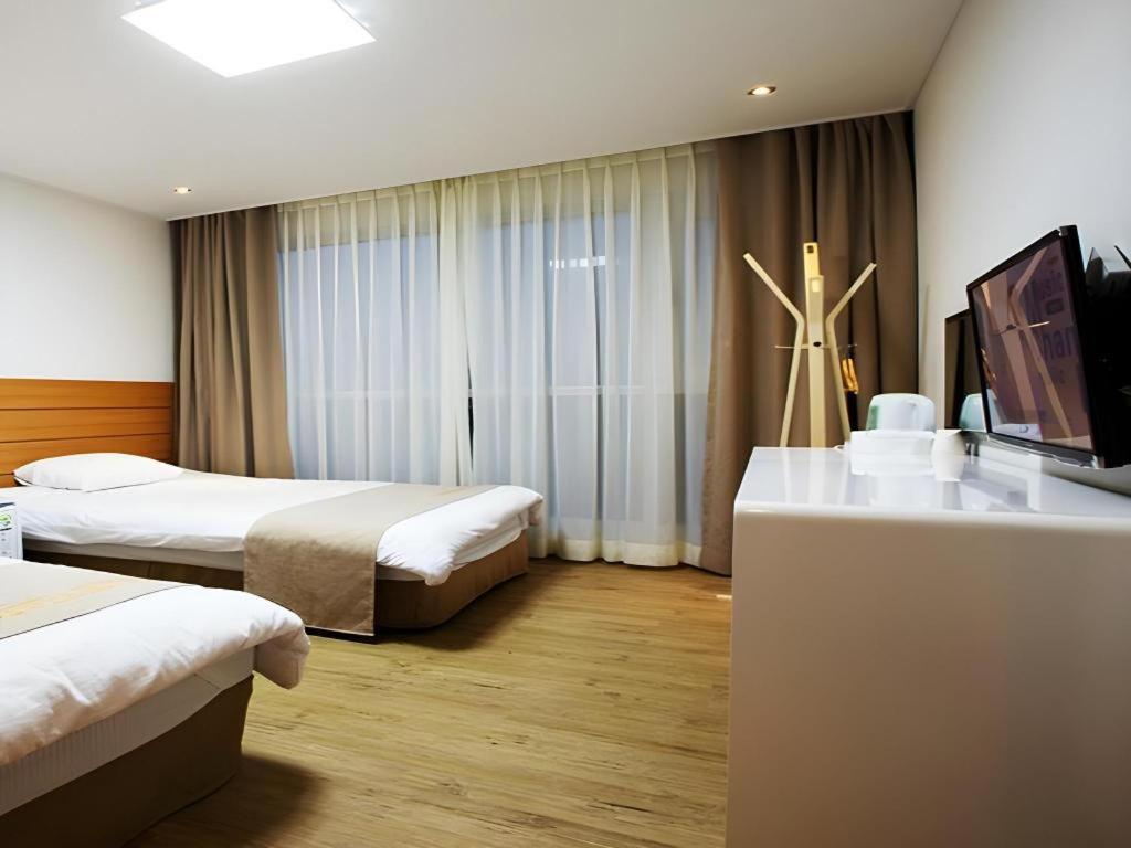 Ewha Hotel Jeju by Eksteriør bilde
